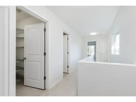 11525 SE Taylor Street Portland OR 97216
