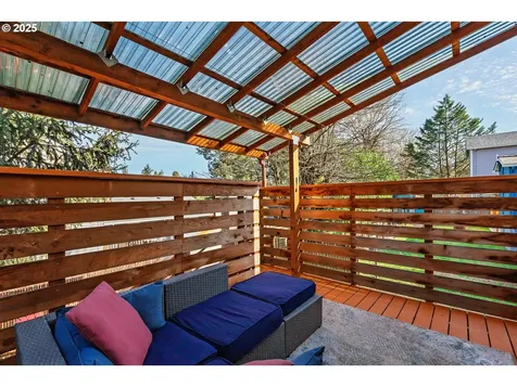 11525 SE Taylor Street Portland OR 97216