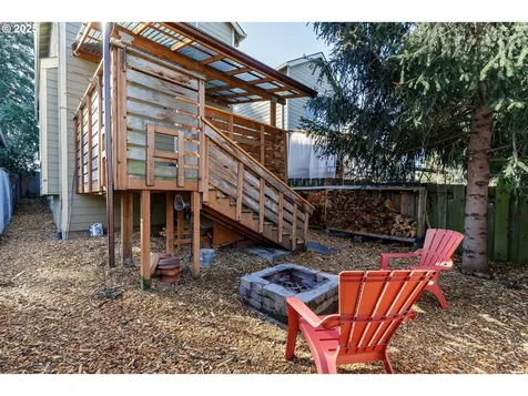 11525 SE Taylor Street Portland OR 97216