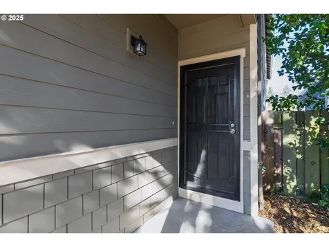 11525 SE Taylor Street Portland OR 97216