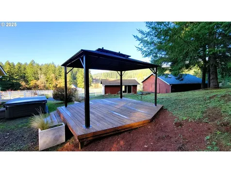 34336 Stewart Hills Lane Cottage Grove OR 97424