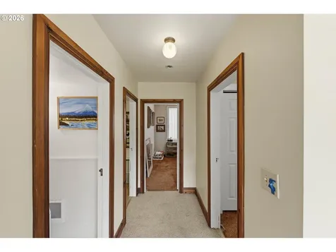 1072 Elrod Avenue Coos Bay OR 97420