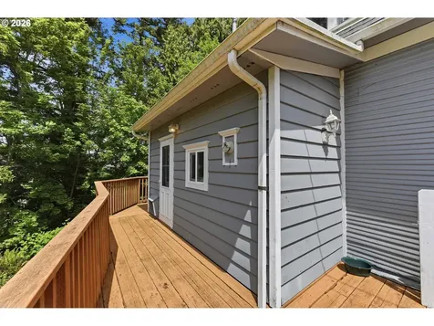 1072 Elrod Avenue Coos Bay OR 97420