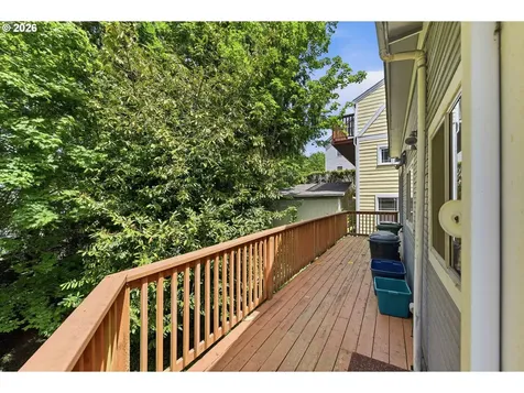 1072 Elrod Avenue Coos Bay OR 97420