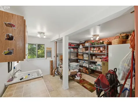 1072 Elrod Avenue Coos Bay OR 97420