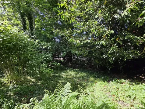 1072 Elrod Avenue Coos Bay OR 97420