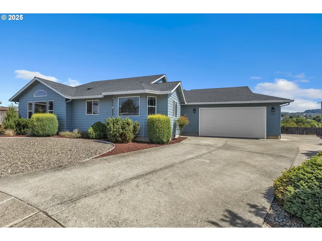 122 Lilly Court Sutherlin OR 97479