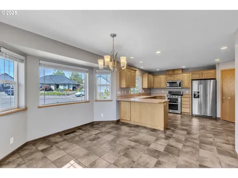 122 Lilly Court Sutherlin OR 97479