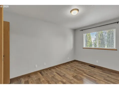 122 Lilly Court Sutherlin OR 97479