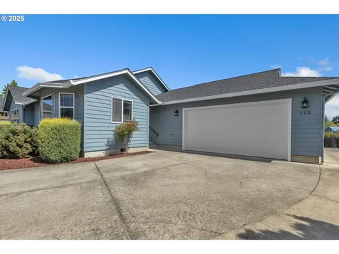 122 Lilly Court Sutherlin OR 97479
