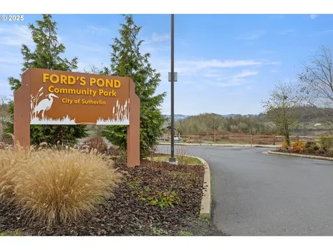 122 Lilly Court Sutherlin OR 97479