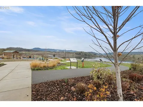 122 Lilly Court Sutherlin OR 97479