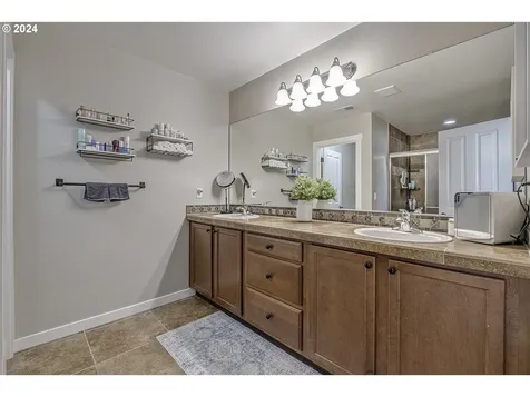 253 NW Camp Ireland Street Hillsboro OR 97124