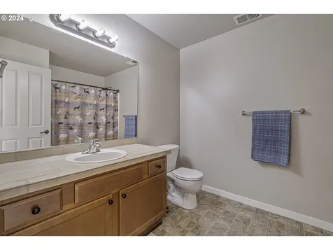 253 NW Camp Ireland Street Hillsboro OR 97124