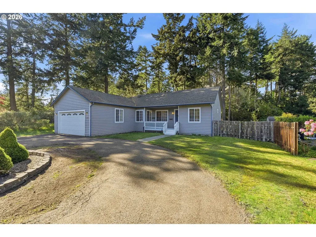 1120 Lakeshore Drive Coos Bay OR 97420