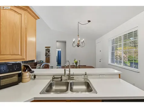 1120 Lakeshore Drive Coos Bay OR 97420