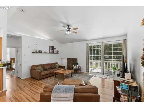 1120 Lakeshore Drive Coos Bay OR 97420
