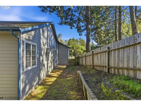 1120 Lakeshore Drive Coos Bay OR 97420