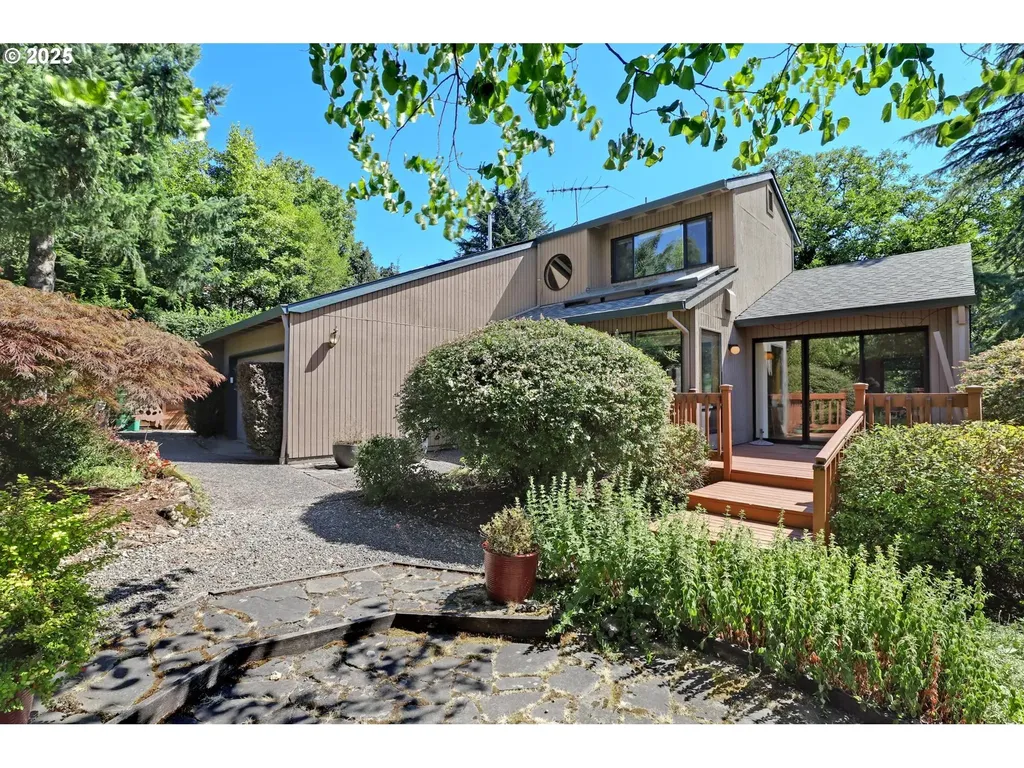 9140 SW 5th Avenue Portland OR 97219