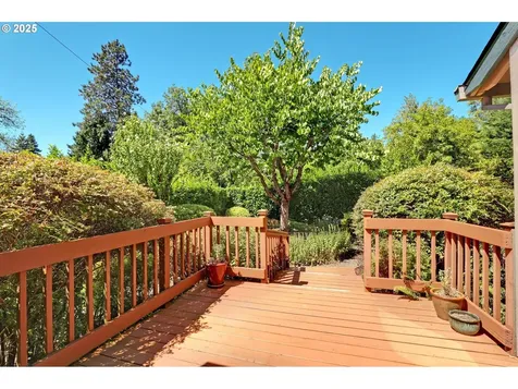 9140 SW 5th Avenue Portland OR 97219