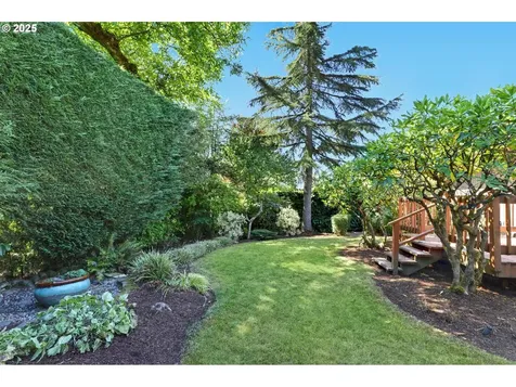 9140 SW 5th Avenue Portland OR 97219