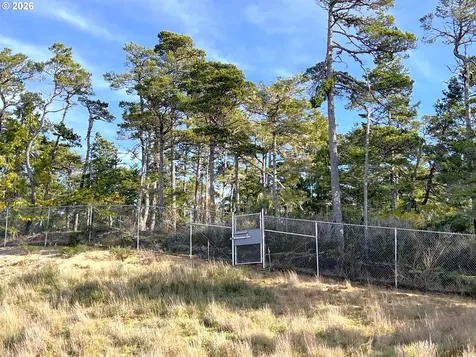 1080 Park Place Coos Bay OR 97420