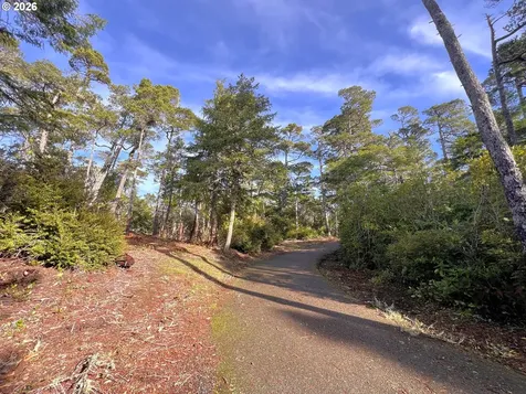 1080 Park Place Coos Bay OR 97420