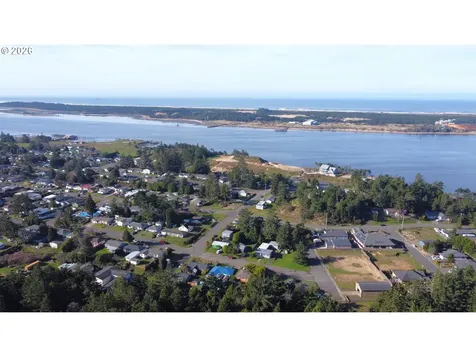 1080 Park Place Coos Bay OR 97420