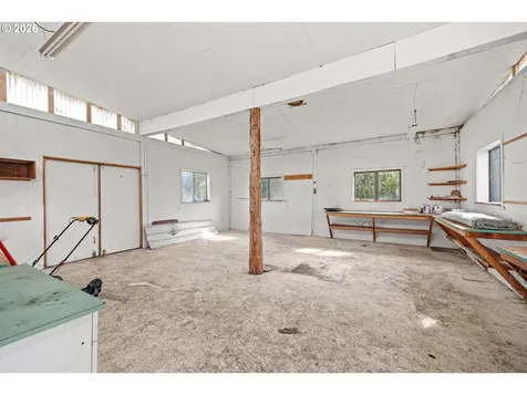 1250 N 3rd Avenue Powers OR 97466