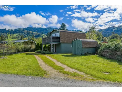 1250 N 3rd Avenue Powers OR 97466