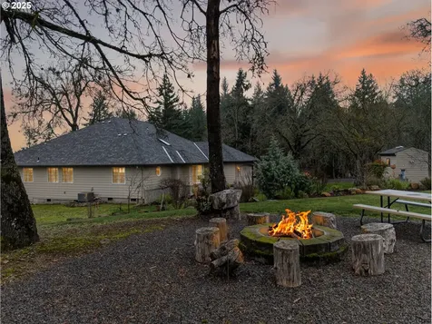 12345 S Fox Road Molalla OR 97038