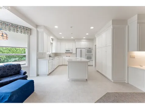 1702 NW Troon Court Mcminnville OR 97128