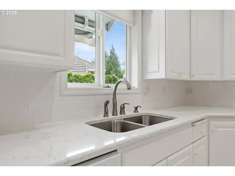 1702 NW Troon Court Mcminnville OR 97128