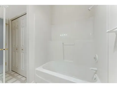 1702 NW Troon Court Mcminnville OR 97128
