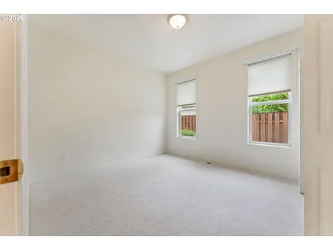1702 NW Troon Court Mcminnville OR 97128