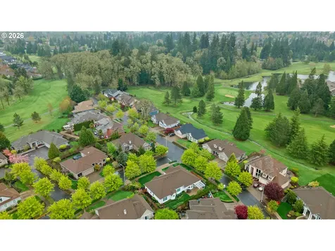 1702 NW Troon Court Mcminnville OR 97128