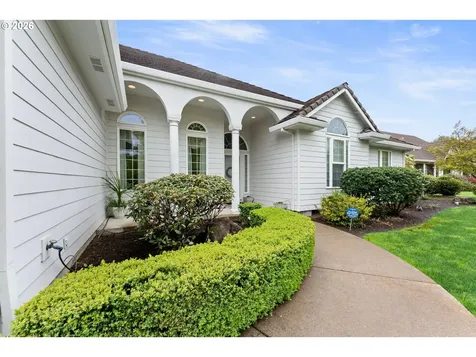 1702 NW Troon Court Mcminnville OR 97128