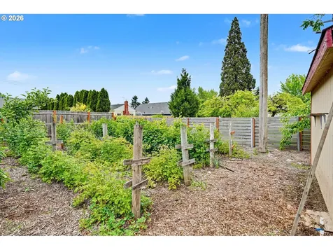 4215 Harlan Drive NE Salem OR 97305