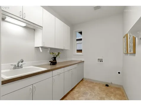 2625 SW 75th Terrace Portland OR 97225