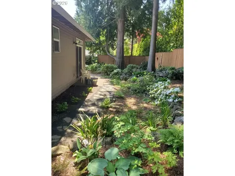 2625 SW 75th Terrace Portland OR 97225