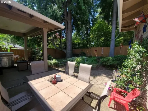 2625 SW 75th Terrace Portland OR 97225