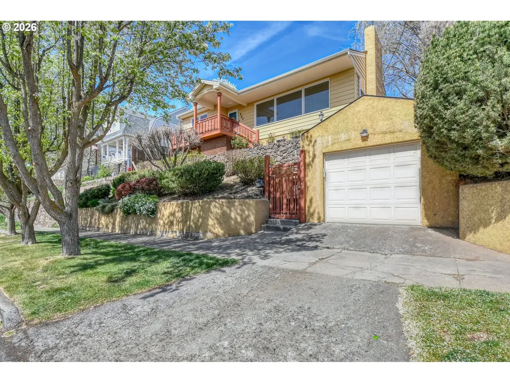207 NW Ellis Avenue Pendleton OR 97801