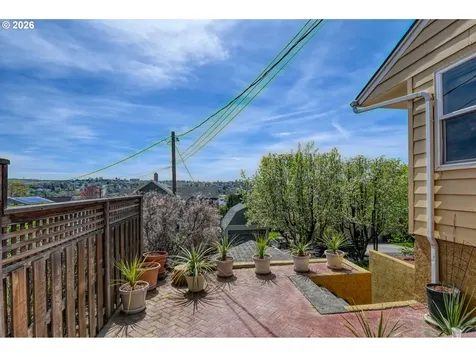 207 NW Ellis Avenue Pendleton OR 97801