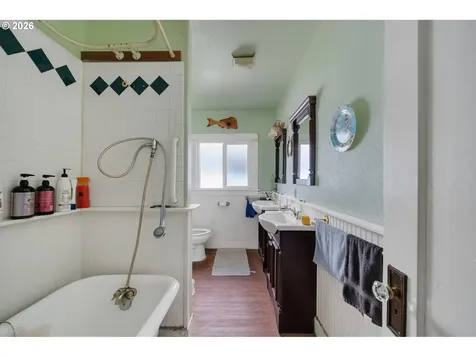 1313 1st Street Tillamook OR 97141