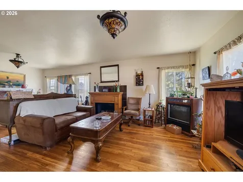 1313 1st Street Tillamook OR 97141