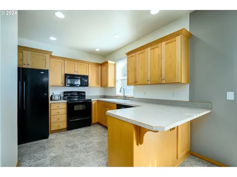 1864 NW Yohn Ranch Drive Mcminnville OR 97128