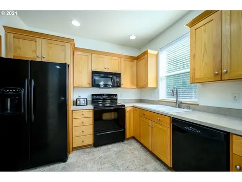 1864 NW Yohn Ranch Drive Mcminnville OR 97128