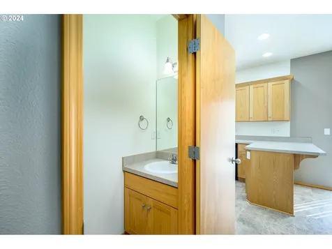 1864 NW Yohn Ranch Drive Mcminnville OR 97128