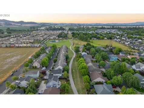 1864 NW Yohn Ranch Drive Mcminnville OR 97128