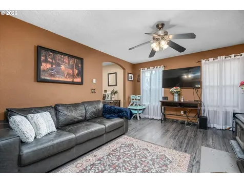 91051 Leashore Drive Vida OR 97488
